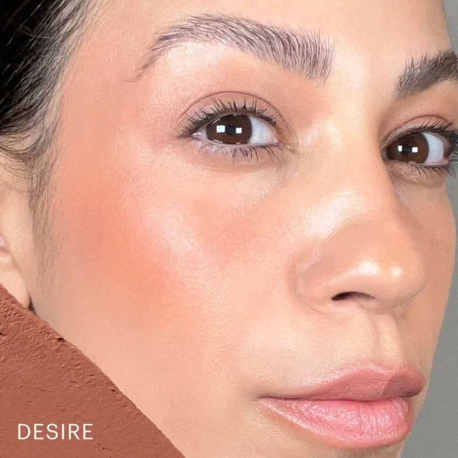 GLO- SKIN BEAUTY, CREAM BLUSH STICK- Desire 4.2g