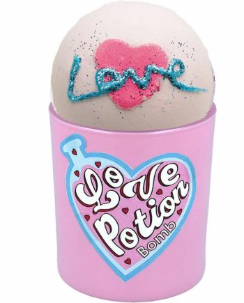 Bomb Cosmetics candle with bath ball Love