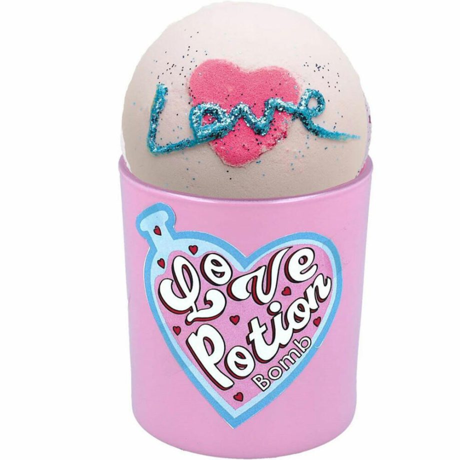 Bomb Cosmetics candle with bath ball Love